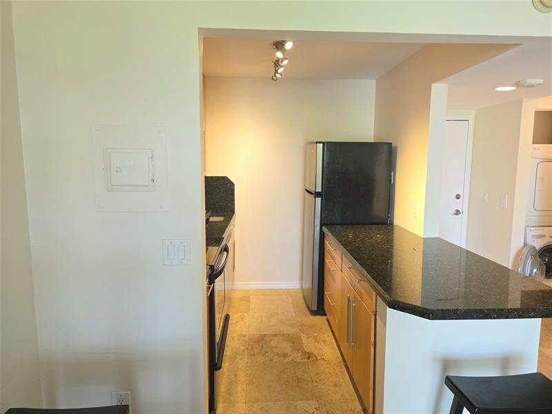 Image 16 of 22 For 2000 135th St  302
