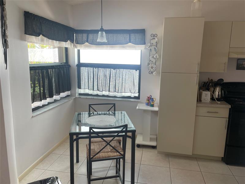 Image 7 of 8 For 5675 Northpointe Lane