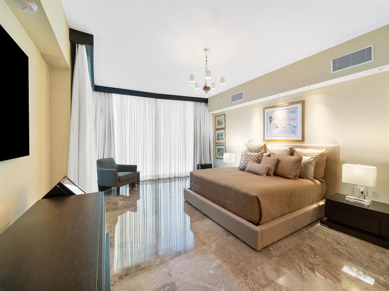 Image 20 of 51 For 333 Las Olas Way  2604