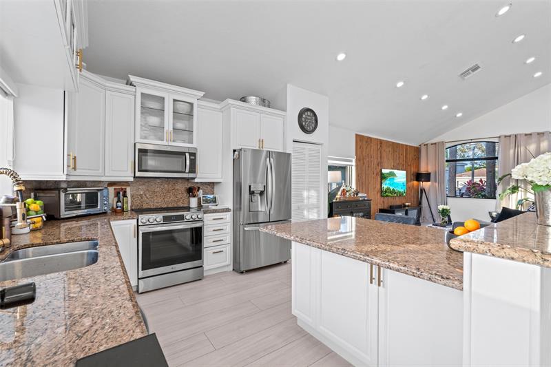 Image 13 of 82 For 226 180th Ave