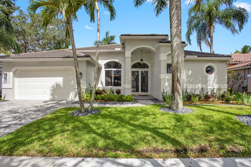 Details for 2615 Oakbrook Ct, Weston, FL 33332