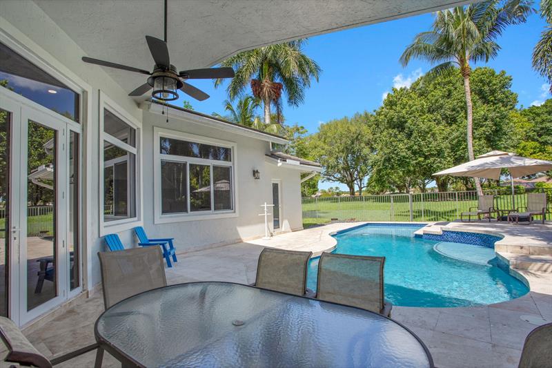 Image 39 of 53 For 2615 Oakbrook Ct