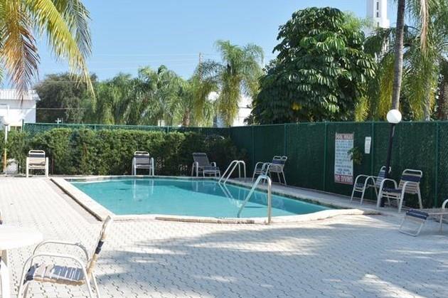 Image 3 of 11 For 2175 56th St  109