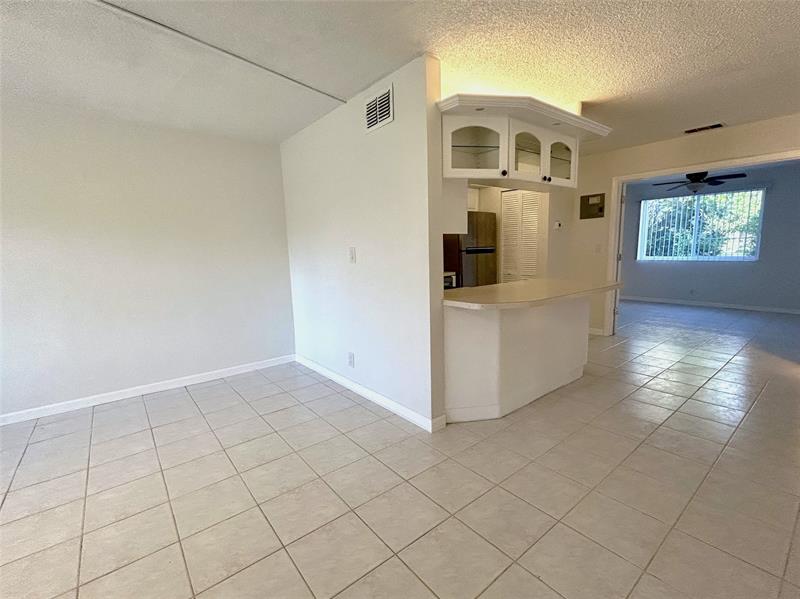 Image 5 of 11 For 2175 56th St  109