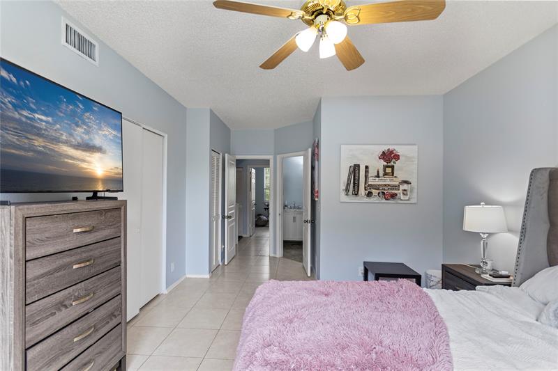 Image 14 of 26 For 7856 Dixie Beach Cir  7856