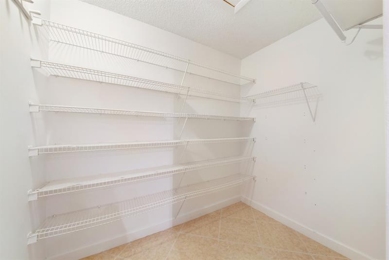 Image 18 of 22 For 9466 Boca Cove Cir  315