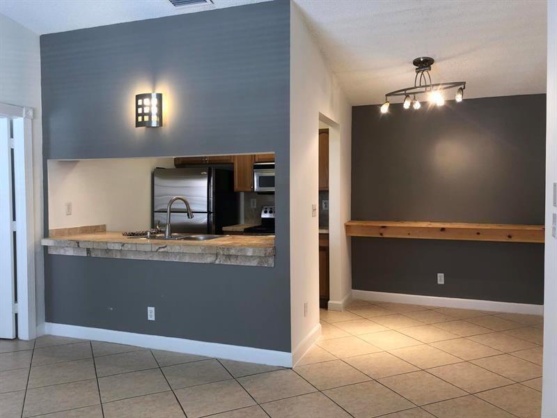 Image 3 of 8 For 9466 Boca Cove Cir  315