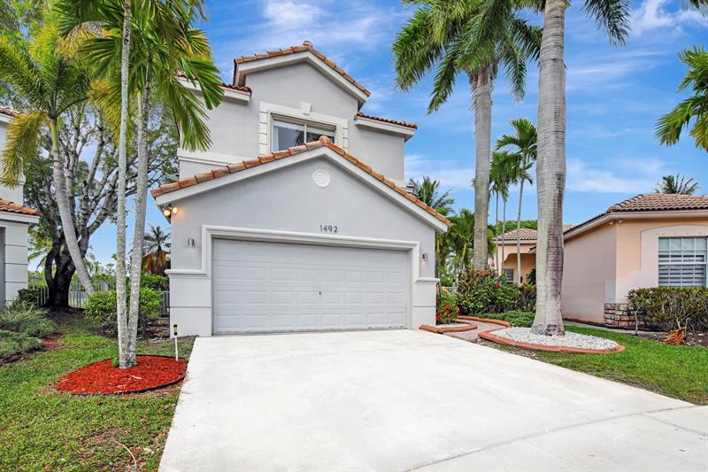 Image 3 of 73 For 1492 Zenith Way