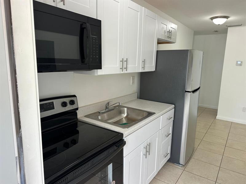 Image 10 of 16 For 750 56th St  17