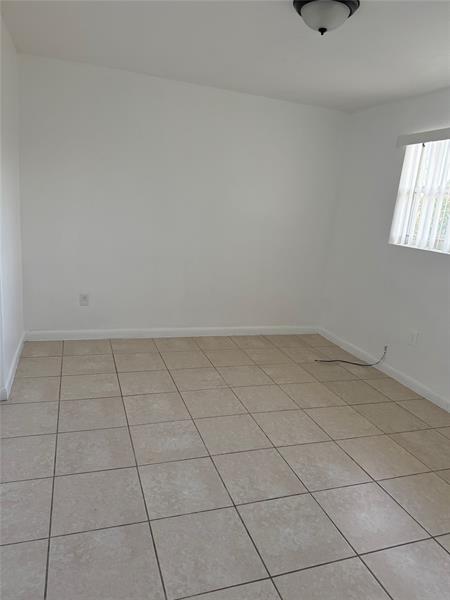 Image 9 of 16 For 750 56th St  17