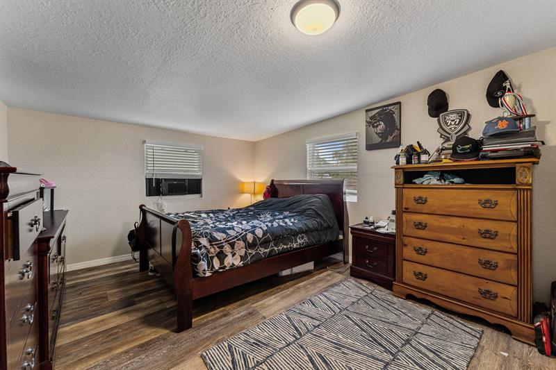 Image 12 of 19 For 2211 44th St