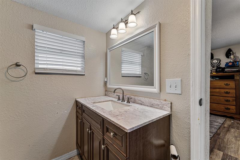 Image 13 of 19 For 2211 44th St