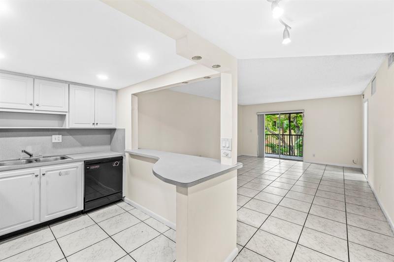 Details for 253 Cypress Road  242, Pompano Beach, FL 33060