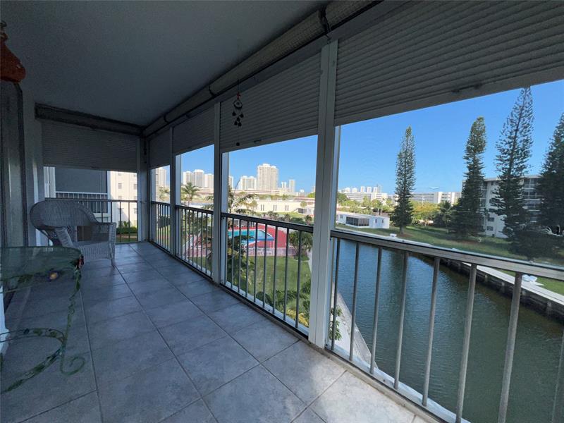 Image 21 of 28 For 2859 Leonard Dr  G414