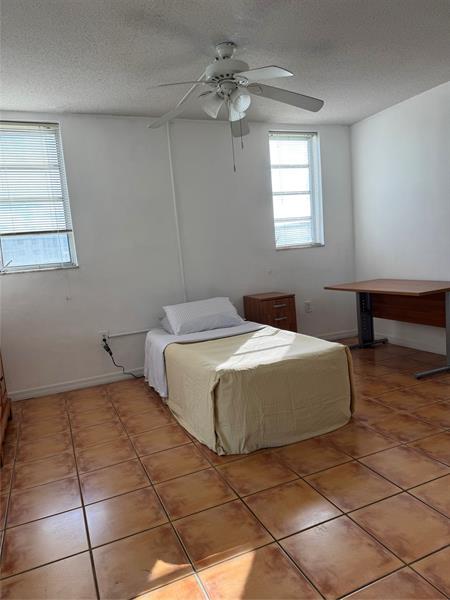 Image 8 of 28 For 2859 Leonard Dr  G414
