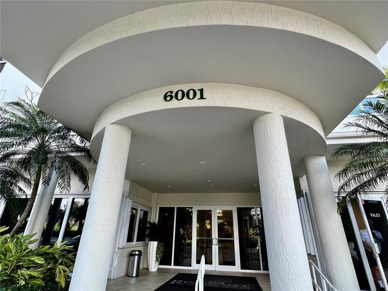 Image 12 of 53 For 6001 Ocean Dr  706