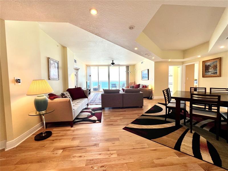 Image 15 of 53 For 6001 Ocean Dr  706