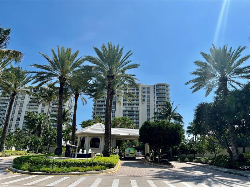 Image 2 of 53 For 6001 Ocean Dr  706