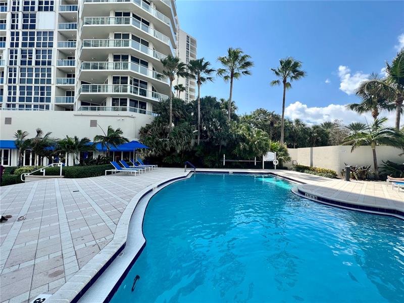 Image 41 of 53 For 6001 Ocean Dr  706