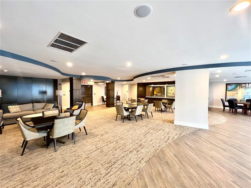 Image 43 of 53 For 6001 Ocean Dr  706