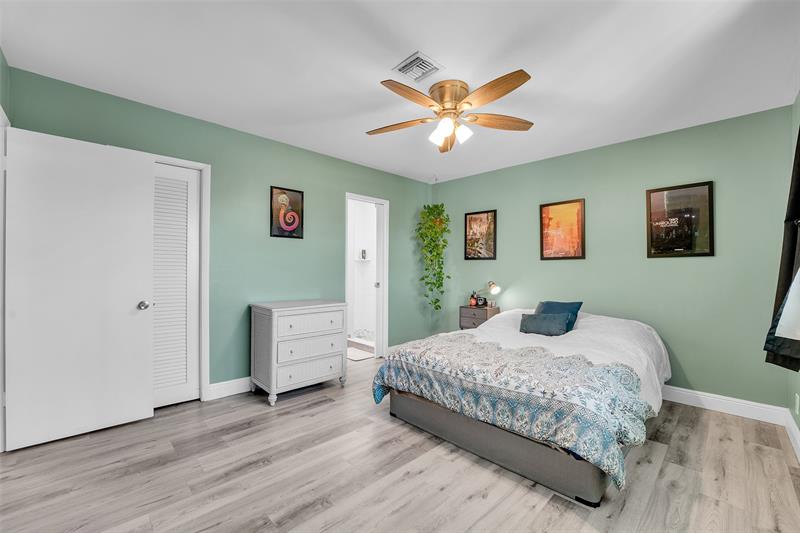 Image 13 of 47 For 931 9th Ave  17