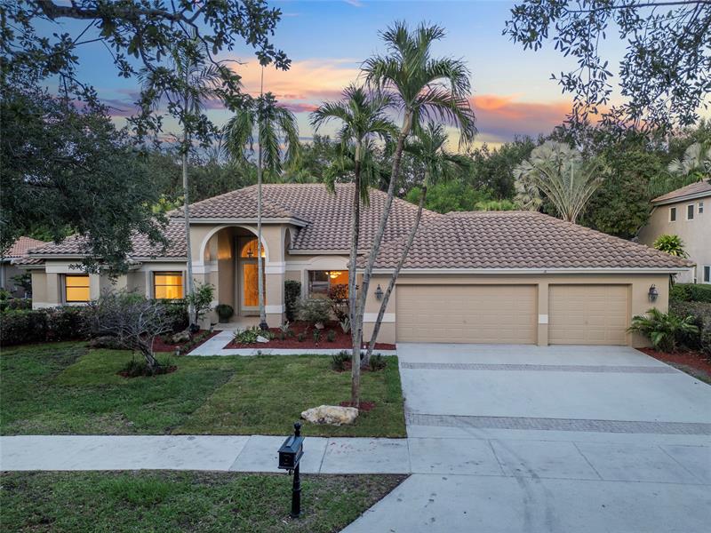 Image 18 of 61 For 1280 Manor Ct