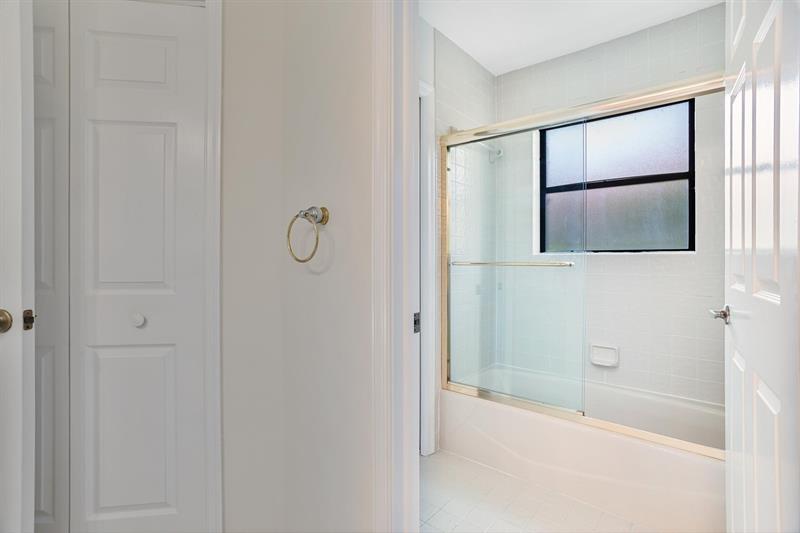 Image 29 of 61 For 1280 Manor Ct