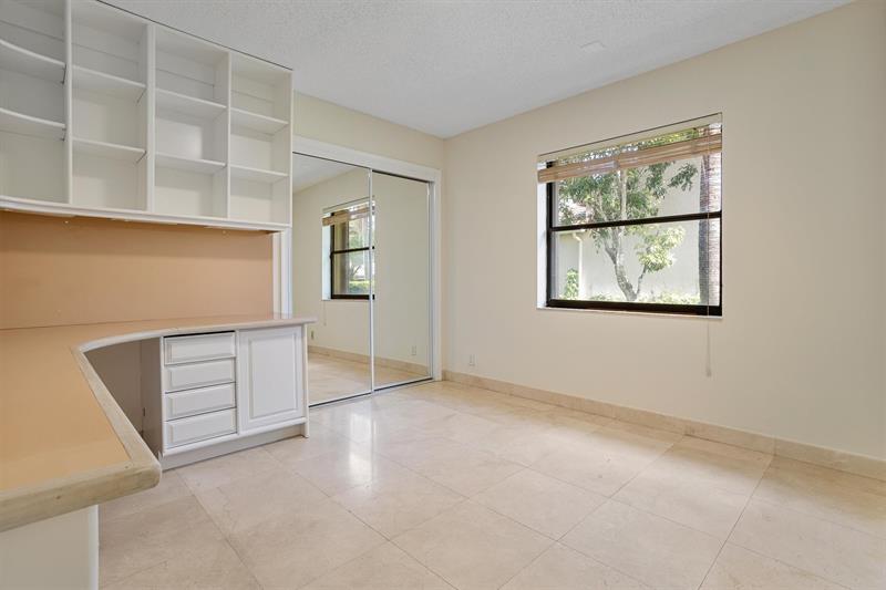 Image 37 of 61 For 1280 Manor Ct