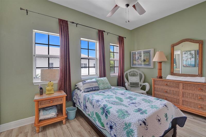 Image 16 of 25 For 617 2nd Drive