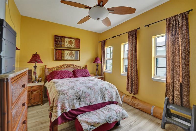Image 19 of 25 For 617 2nd Drive