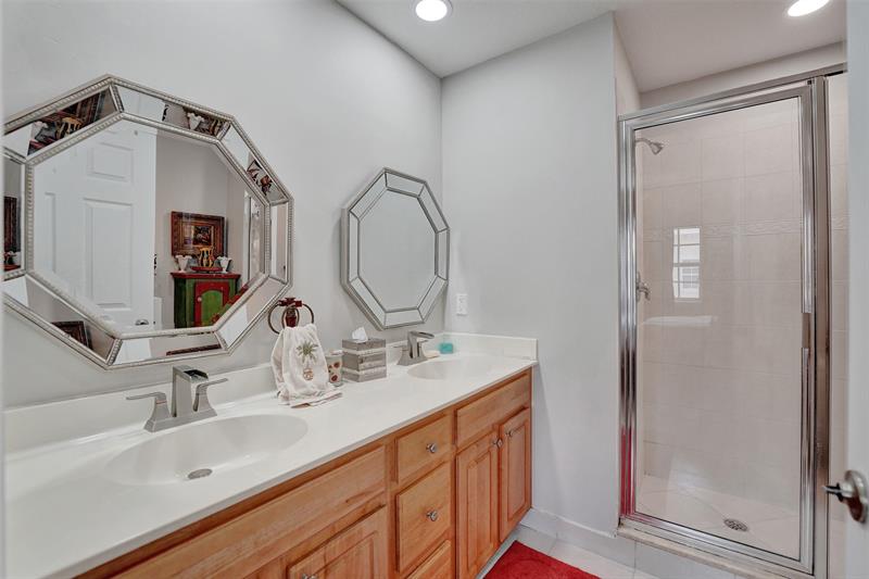 Image 20 of 25 For 617 2nd Drive