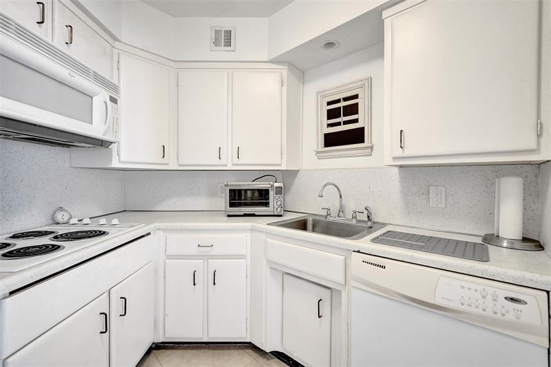 Image 25 of 46 For 3600 Galt Ocean Dr  8e