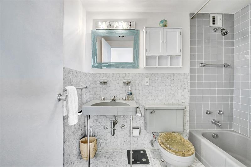 Image 30 of 46 For 3600 Galt Ocean Dr  8e