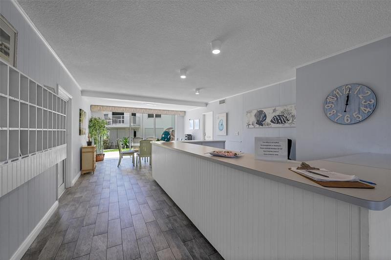 Image 39 of 77 For 1530 Ocean Blvd  12