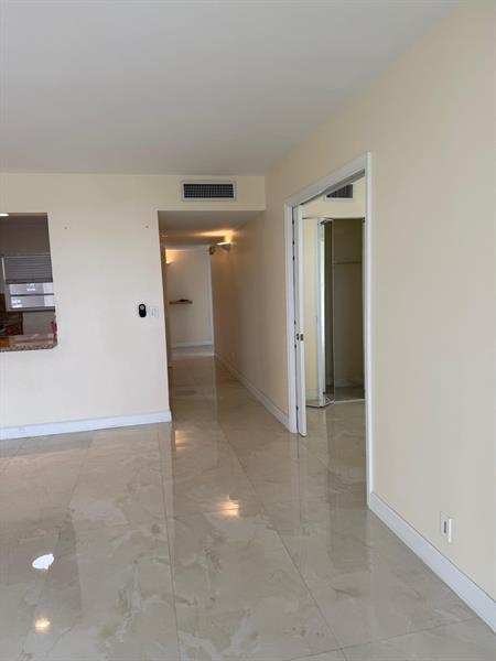 Image 5 of 22 For 9420 Poinciana Pl  416
