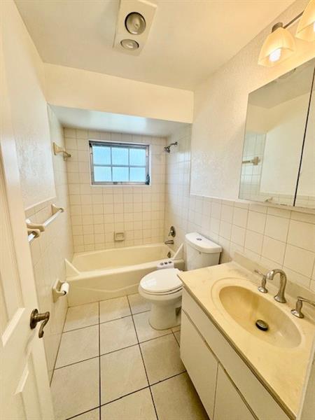 Image 18 of 20 For 3720 Coral Hills Drive