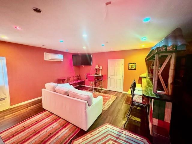 Image 5 of 20 For 3720 Coral Hills Drive