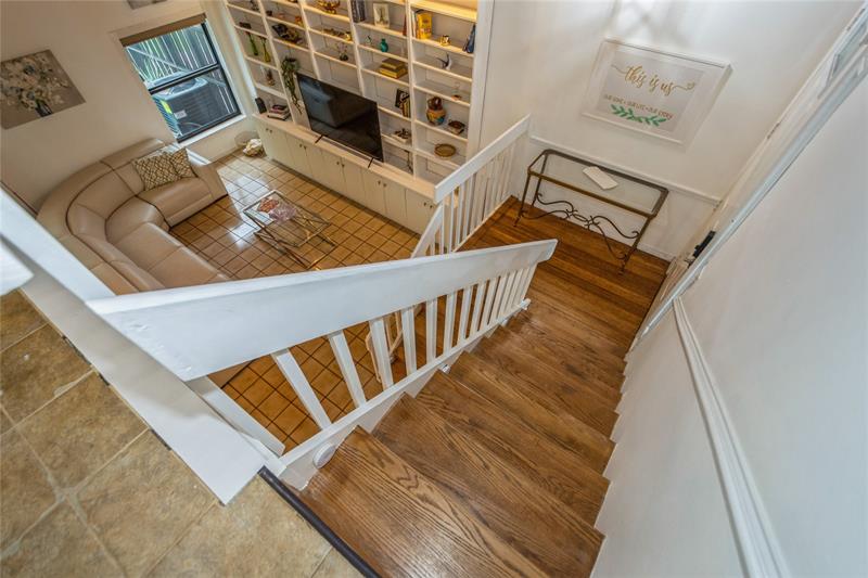 Image 19 of 48 For 1400 Sandpiper Cir