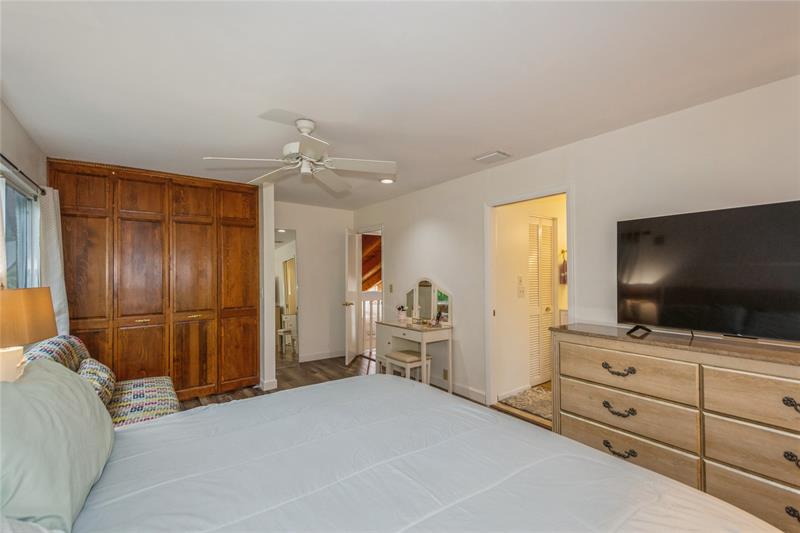 Image 22 of 48 For 1400 Sandpiper Cir