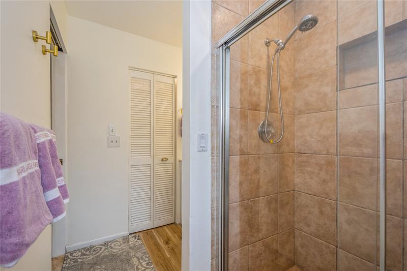 Image 26 of 48 For 1400 Sandpiper Cir