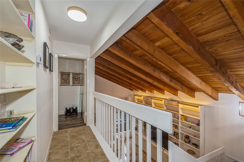 Image 34 of 48 For 1400 Sandpiper Cir