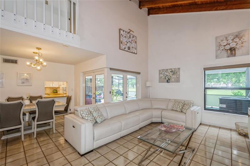 Image 8 of 48 For 1400 Sandpiper Cir