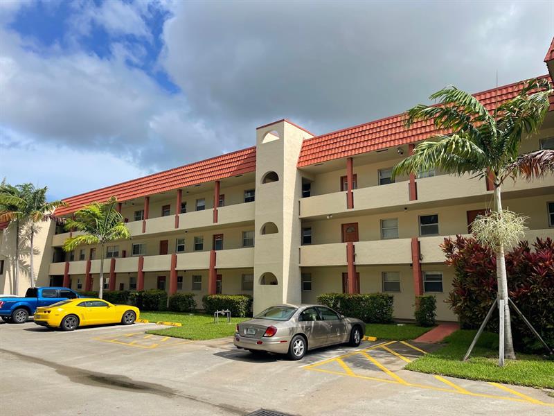 Details for 8101 Sunrise Lakes Dr  302, Sunrise, FL 33322