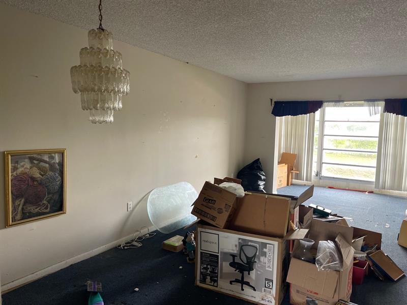 Image 4 of 11 For 8101 Sunrise Lakes Dr  302