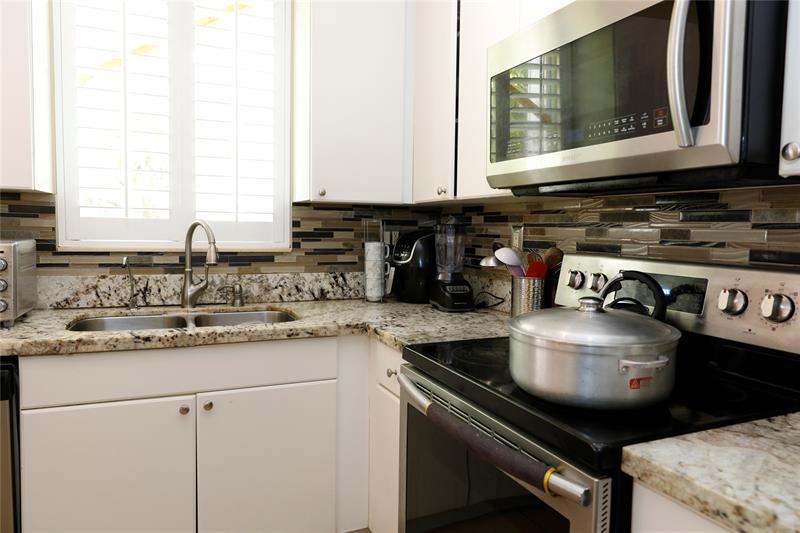 Image 12 of 26 For 12770 53rd St