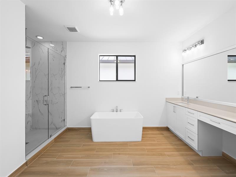 Image 13 of 43 For 1445 23rd Court