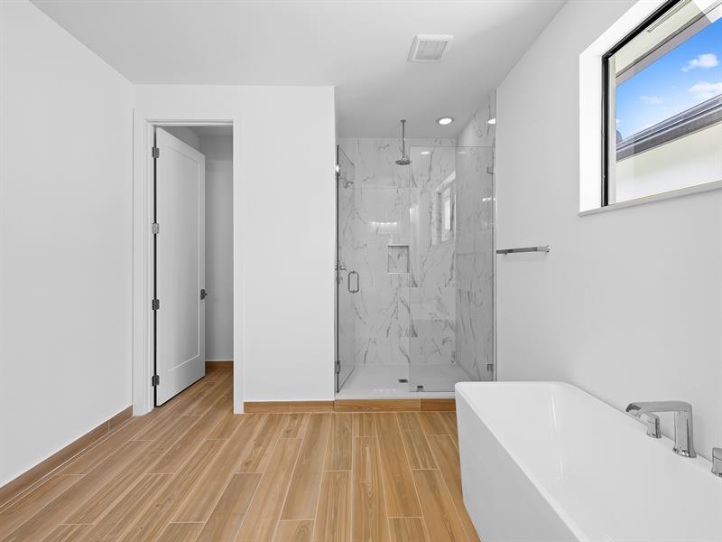 Image 15 of 43 For 1445 23rd Court