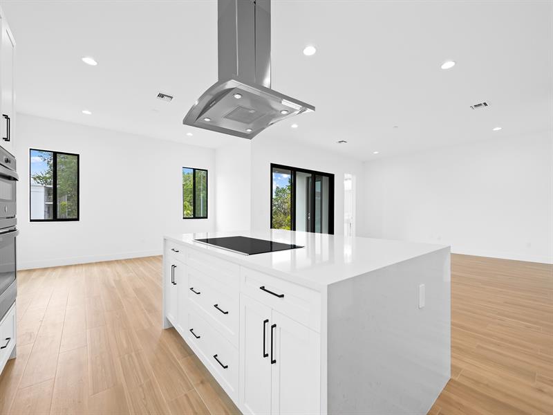 Image 5 of 43 For 1445 23rd Court