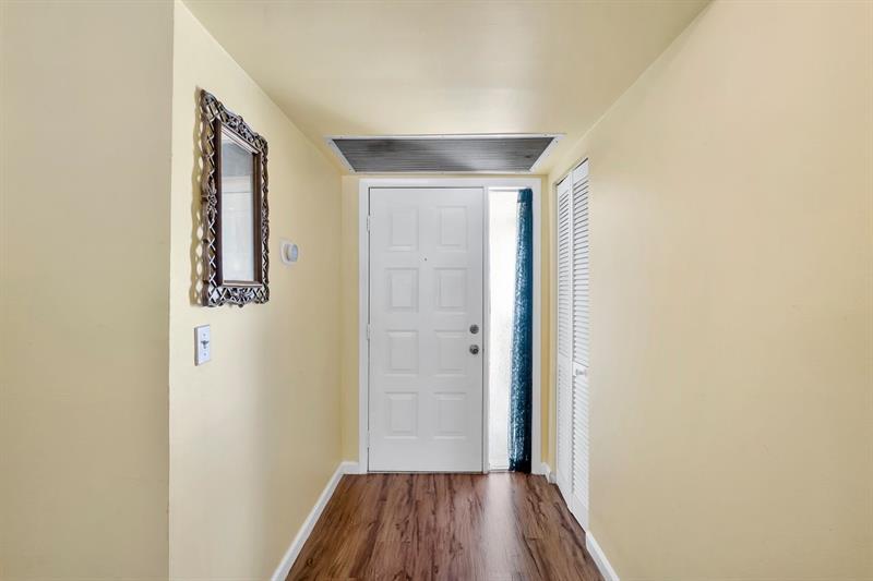 Image 11 of 17 For 4517 Carambola Cir S  27290