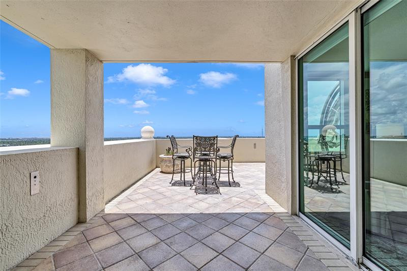 Image 18 of 56 For 610 Las Olas Blvd  1911n
